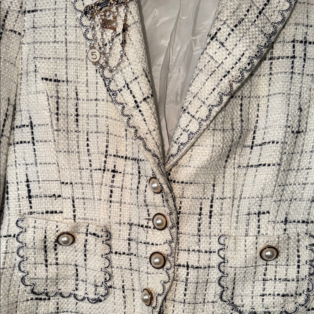 Tweed Blazer Jacket Gold Button Textured Structured Spring Chic - Picture 2 of 8